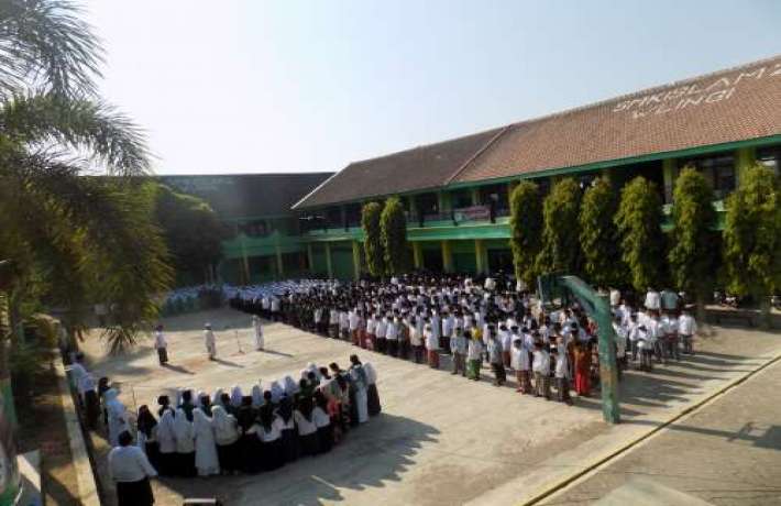 UPACARA HARI SANTRI TAHUN 2019 BERLANGSUNG KHIDMAD